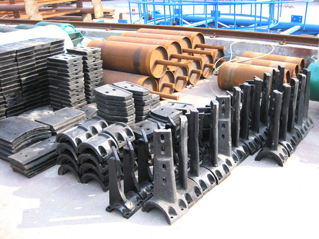 攪拌(ban)站配(pei)料倉(cang)