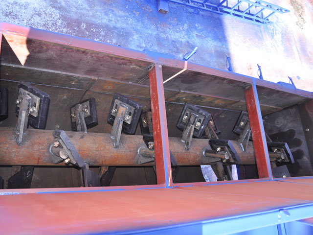 穩定(ding)土廠(chang)拌設(she)備部(bu)件