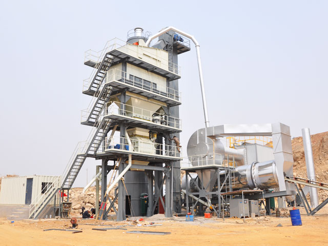 LB2000瀝青(qing)攪拌站