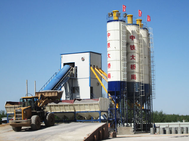 HZS120工(gong)程型混凝(ning)土攪拌站(zhan)